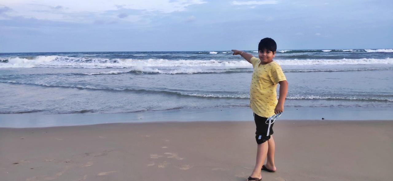Ln Beach Homestay Puri Eksteriør bilde
