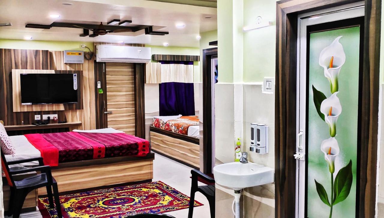 Ln Beach Homestay Puri Eksteriør bilde